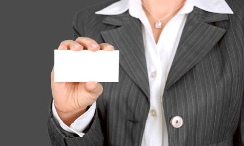 菠蘿邦 紙質(zhì)名片電子數(shù)據(jù)化，開啟企業(yè)互聯(lián)網(wǎng)新商業(yè)場景入口